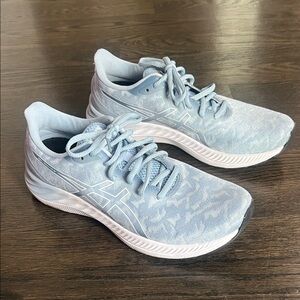 NWOT NEW ASICS Women's Light Blue Athletic Shoes